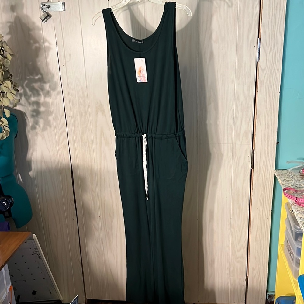 NWT Pretty Garden Jumpsuit M